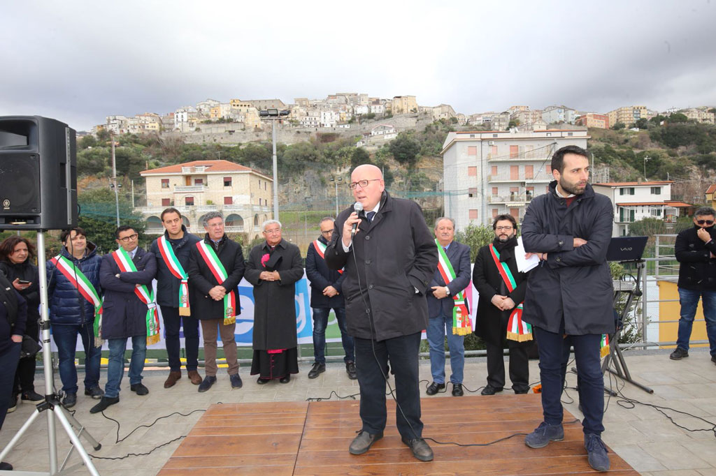 Oliverio a manifestazione contro la ‘ndrangheta a Cetraro: “La Calabria non rinuncia al suo futuro”