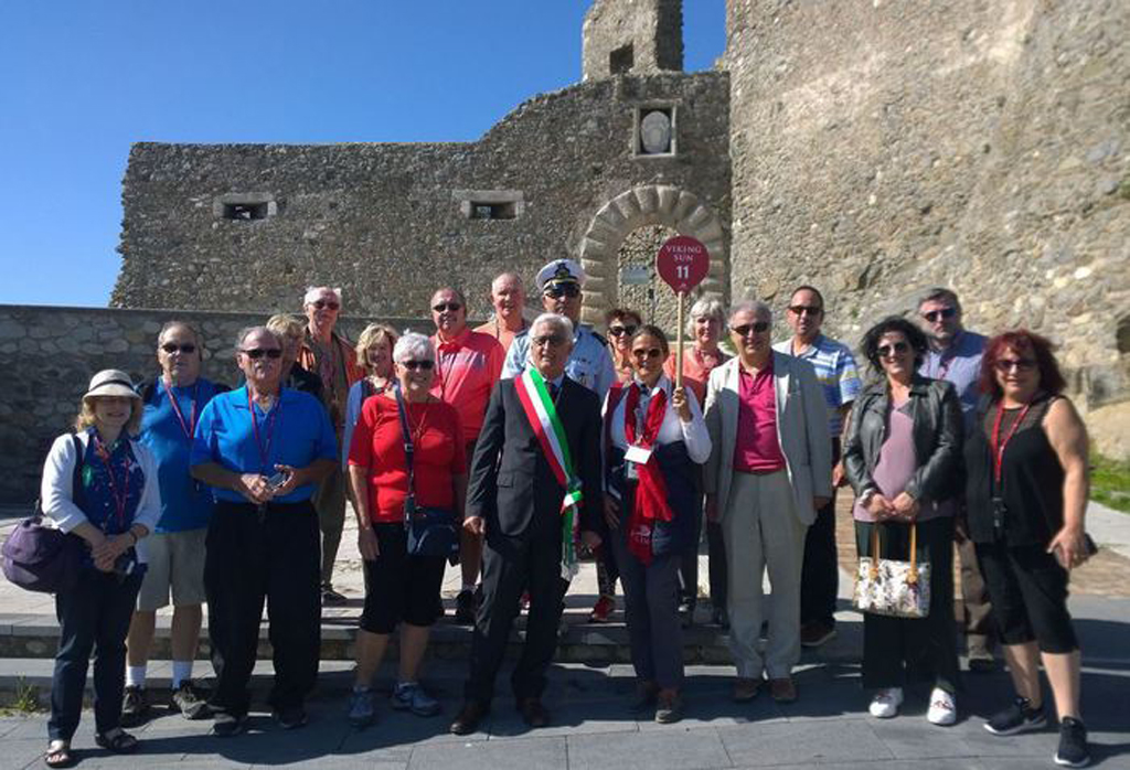 Crocieristi nordamericani in visita a Squillace 