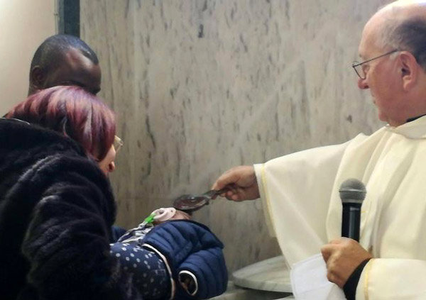 Battezzata piccola ospite del progetto Sprar a Gioiosa Jonica