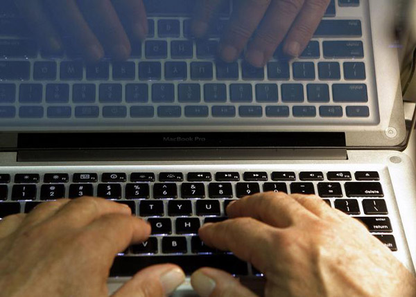 Software ha spiato centinaia italiani, è ‘Made in Calabria’