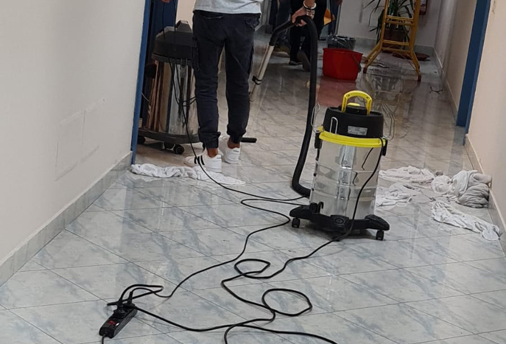 Maltempo a Lamezia, allagato anche il commissariato di Polizia