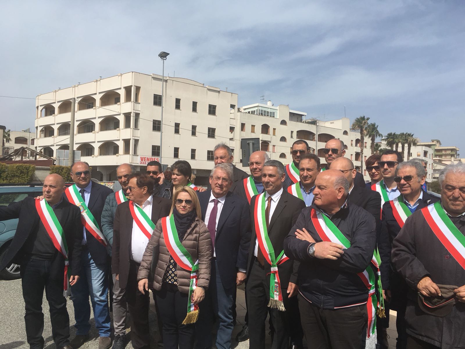 "Ripristinare ponte su Allaro", corteo dei sindaci a Caulonia