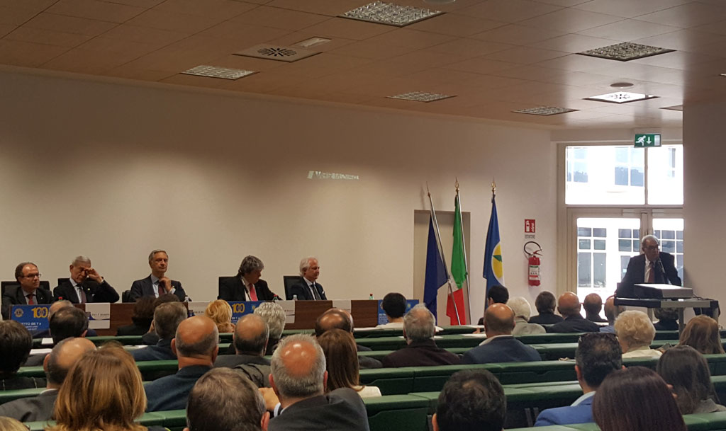 Governatore Lions del Distretto 108Ya conferisce i Melvin Jones Fellow nella sala Verde della cittadella