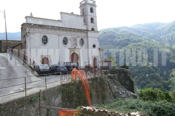 Conflenti, con le prossime piogge è a rischio la Chiesa dell'Immacolata