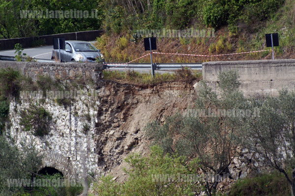 Lamezia: Strada provinciale 159/1 a rischio crollo