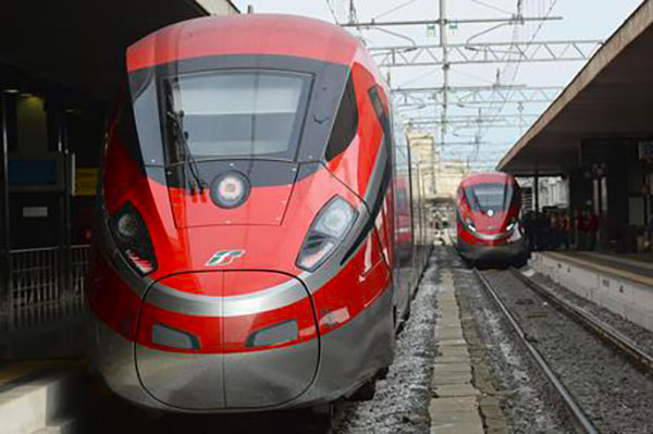 Trasporti, ministro Giovannini: "Nel 2026 si viaggerà su alta velocità Salerno-Reggio Calabria"