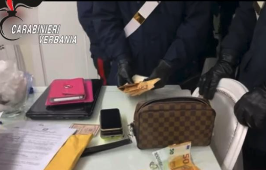 Frodi online su capi d'alta moda, tra i truffati anche correntisti calabresi