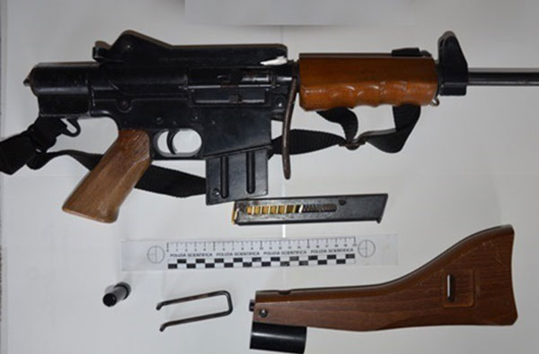 Fucile mitragliatore sequestrato da Polizia a Catanzaro 