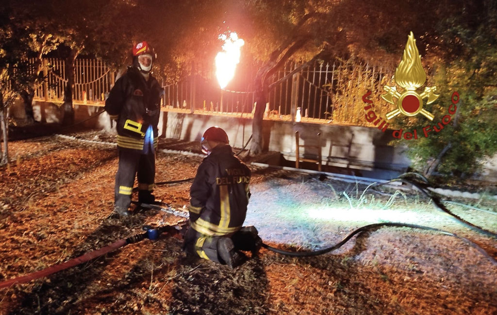 Fuga di gas nella notte a Strongoli, evacuate abitazioni
