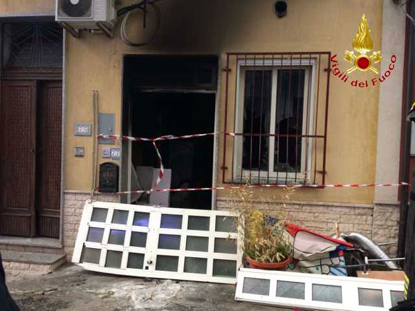 Fuga di gas in un appartamento di Bovalino, due feriti