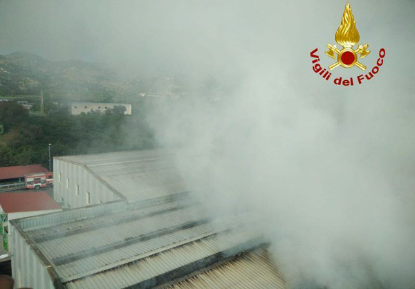 Incendio impianto rifiuti di Siderno: prosegue l'attività di Arpacal dopo primi risultati