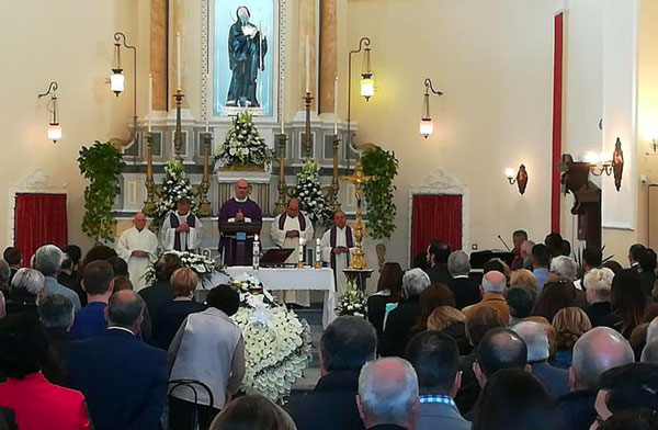 Giovane ucciso e bruciato a Nicotera: dopo cinque mesi celebrati i funerali 