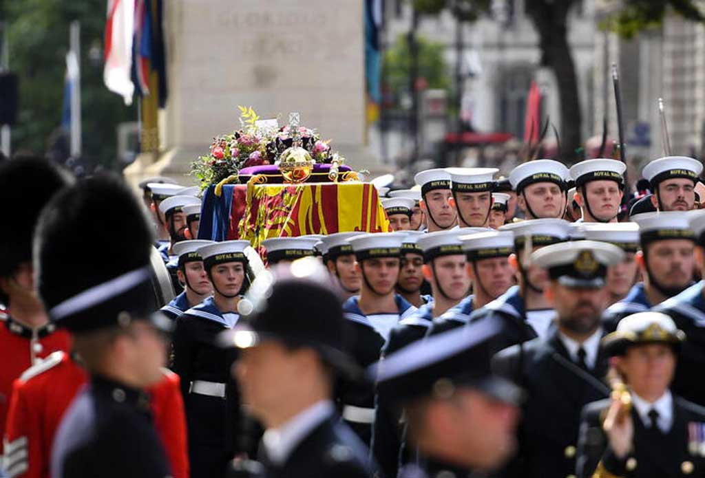 funerali-regina866c726e6_c4ae8.jpg