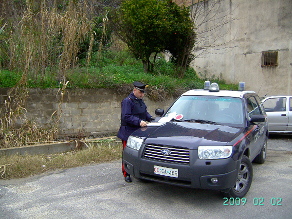 Calabria: Rubano inerti nel fiume Neto, cinque arresti 