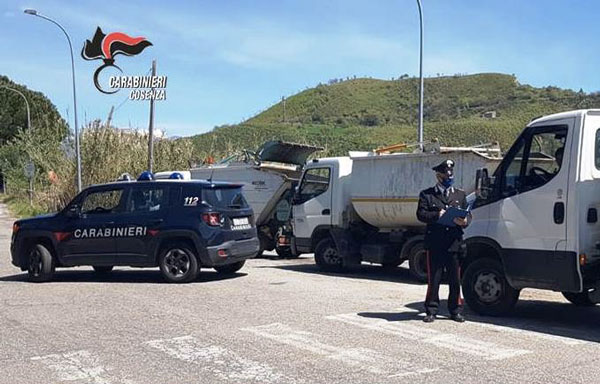 Ritrovati 4 mezzi raccolta rifiuti rubati a Mendicino