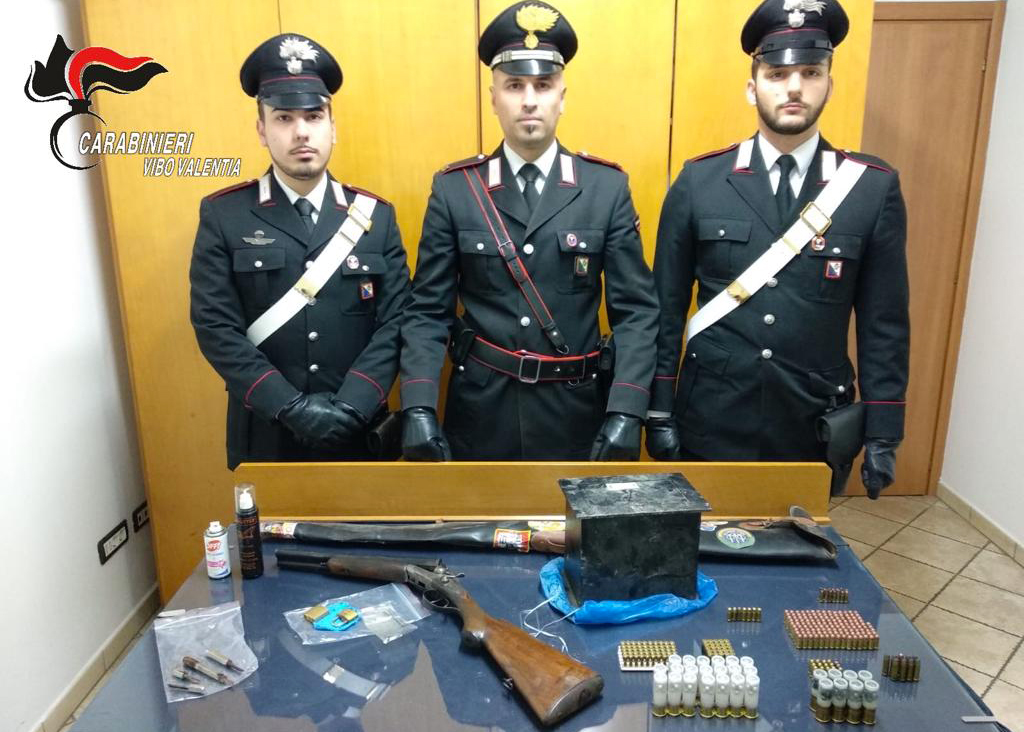 Trovati con fucile e munizioni, coppia di coniugi denunciati nel vibonese