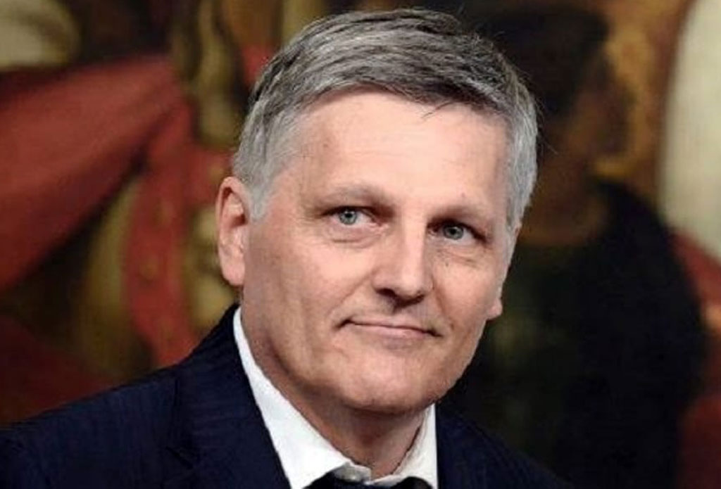 Beni confiscati, il sottosegretario all'Interno Gaetti fa tappa in Calabria