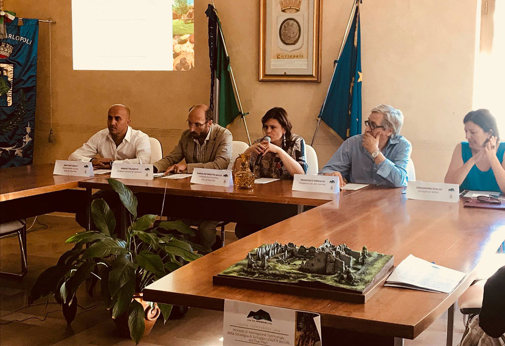Incontro di animazione territoriale della Strategia di Sviluppo del GAL dei Due Mari a Carlopoli 
