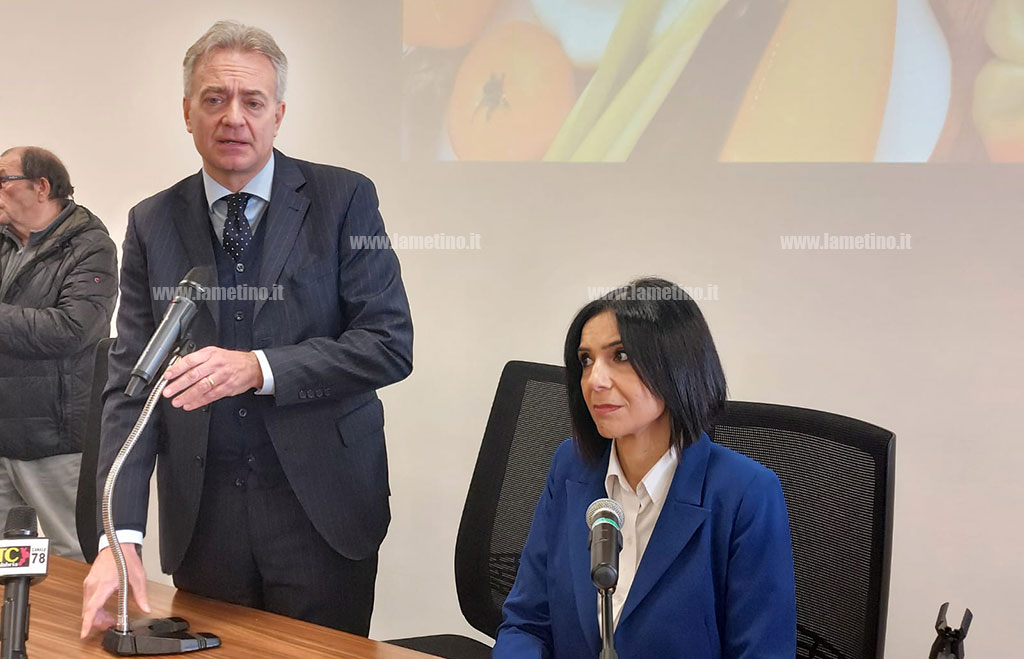Mense scolastiche, la Calabria punta sul biologico: riunione in Cittadella con sindaci e dirigenti - Video