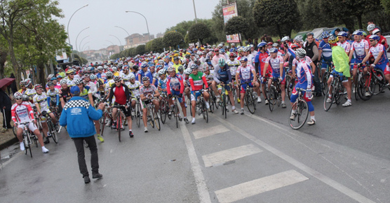 gara_ciclistica_primo_maggio_2011_bis