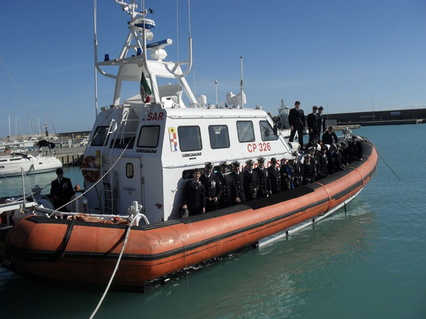 Migranti, encomio Comune Roccella a unità Guardia costiera