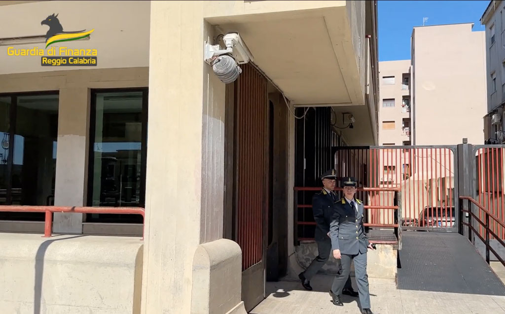 Gdf Reggio, sequestro preventivo del valore di oltre 320 mila euro per reati tributari a società