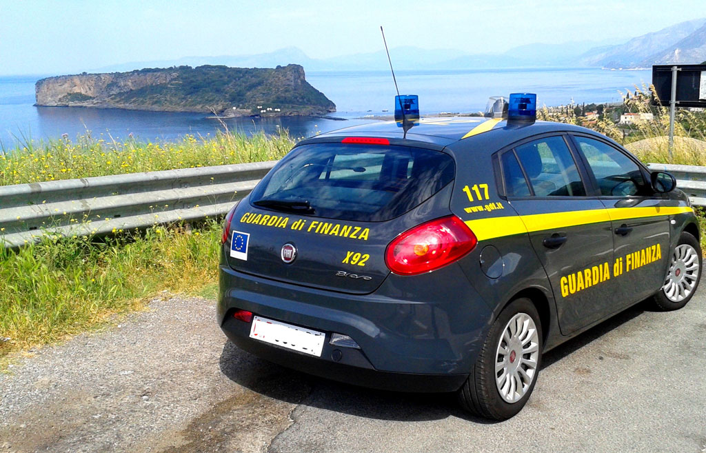 Controlli a lidi balneari sul litorale tirrenico, scoperta evasione per oltre 2,2 milioni