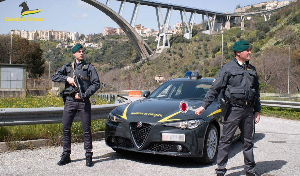 Traffico di stupefacenti in Calabria, confisca beni per un milione a 9 persone condannate in via definitiva