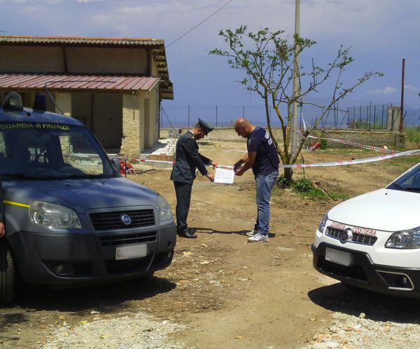 Sequestrato fabbricato abusivo su litorale vibonese