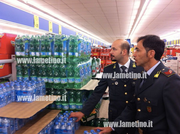 Calabria: Maltempo, Guardia di Finanza effettua controlli contro rincari acqua minerale a Catanzaro