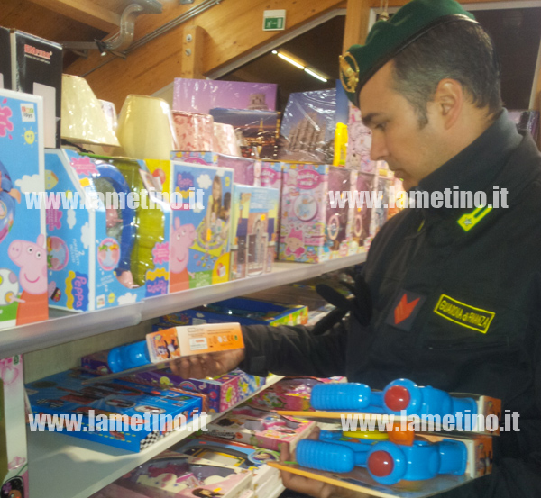 gdf-materiale-nocivo-sequestro-2014.jpg