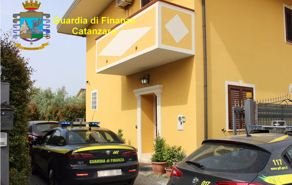 Lamezia, sequestrati beni per 300mila euro a presunto esponente cosca Cerra-Torcasio-Gualtieri