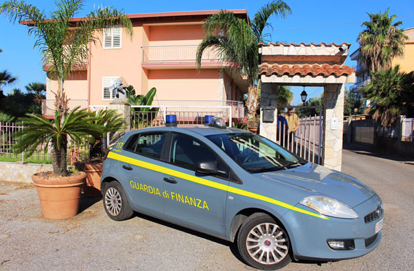 Lamezia, sequestro beni per due milioni di euro a esponente cosca Giampà