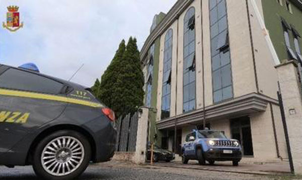 Maxifrode fiscale da 30 milioni, 87 indagati: indagini anche in Calabria