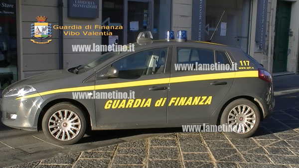 Calabria: Operazione “The best shop” su fallimento negozi alta moda, 4 arresti