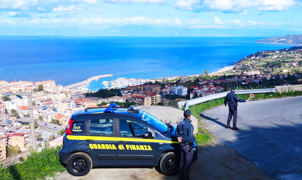 Reddito di cittadinanza a esponenti clan, sequestrati 212.000 euro nel Vibonese - VIDEO