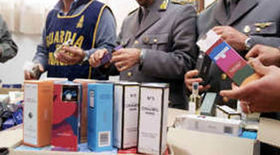 gdf_sequestro_cosmetici_e_profumi_contraffatti_lamezia