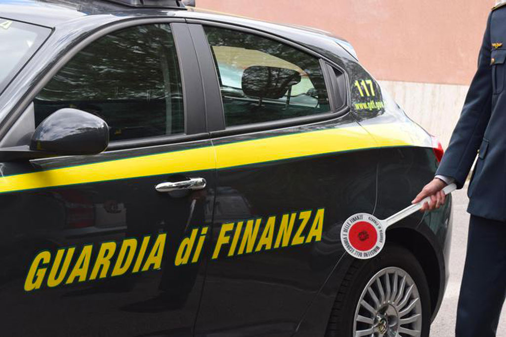 Operazione “Mezzo Servizio”, chiuse indagini per assenteista seriale e dipendenti del ‘Pugliese-Ciaccio’