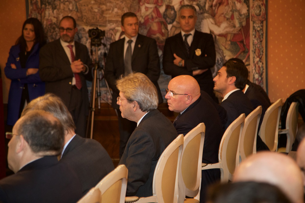gentiloni-calabria.jpg
