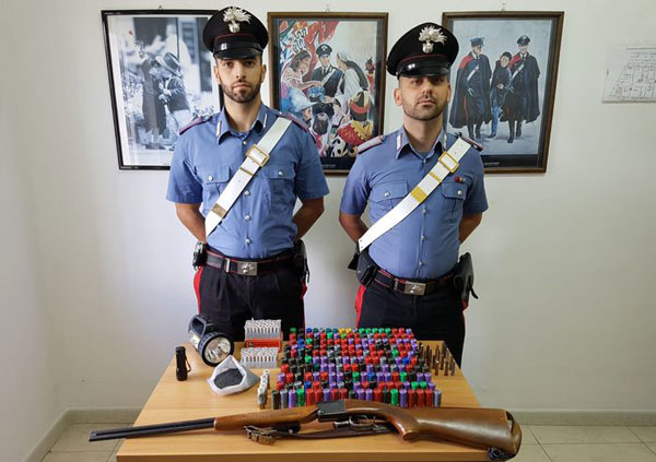 Sorpresi a cacciare ghiri, arrestati due bracconieri nel cosentino