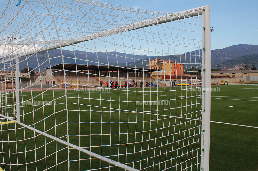 gianni-renda-stadio-sambiase-nuovo-2015-3_8b751_89a12_3f011.jpg