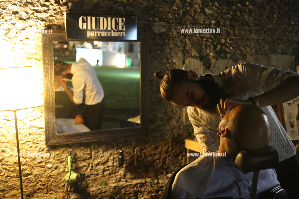 Lamezia: serata “barbershop” in locale cittadino