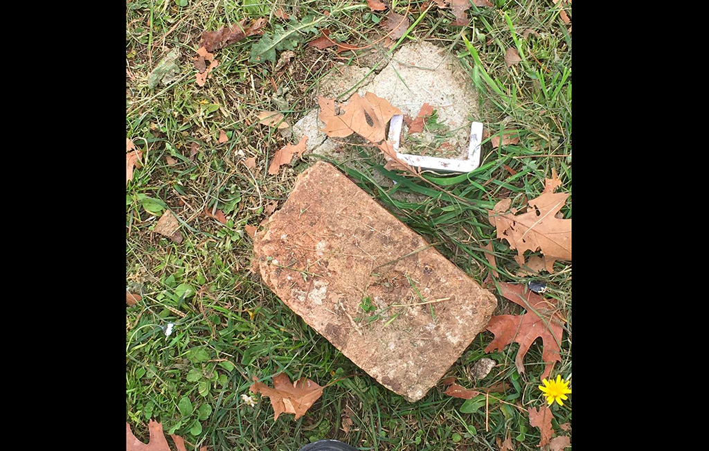 Danneggiato il “Giardino della Memoria” delle vittime del Covid a Sant'Onofrio