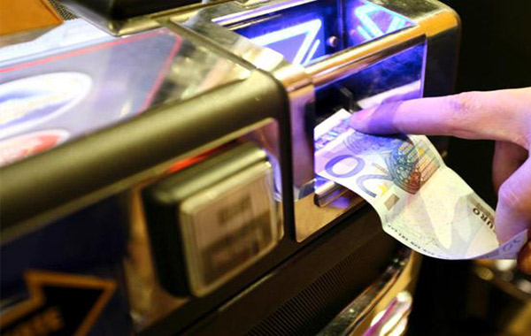 Gioco d’azzardo, a Lamezia persi oltre 20 milioni di euro