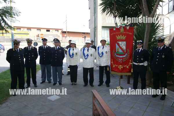 giorno-dell-Unita-nazionale-e-giornata-delle-Forze-Armate-4-novemnre-2013-2.jpg