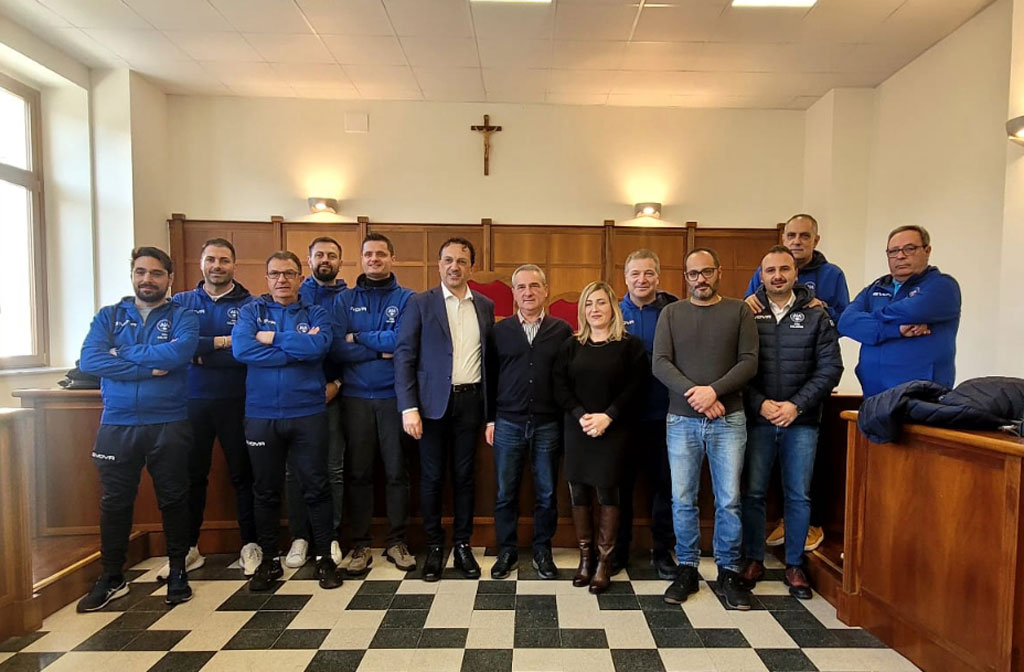 Calcio, sport e inclusione sociale nell’incontro tra Comitato Regionale Arbitri Calabria e Comune Girifalco