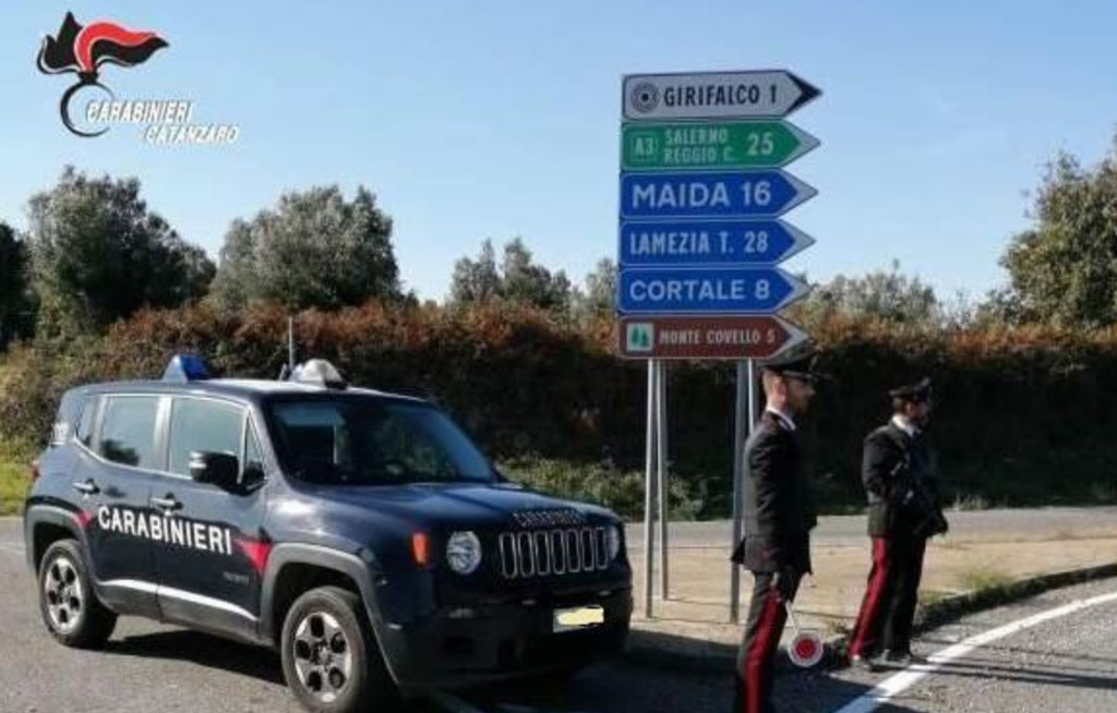 Vittima si rifugia in caserma dopo essere stata investita, arrestato 35enne per tentato omicidio a Girifalco