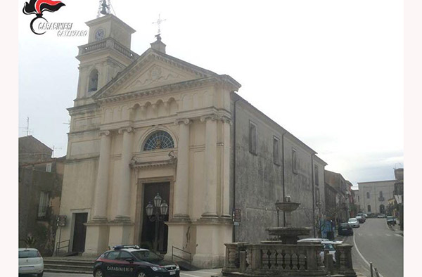 Perquisizioni dei carabinieri a Girifalco, due denunce per droga e armi