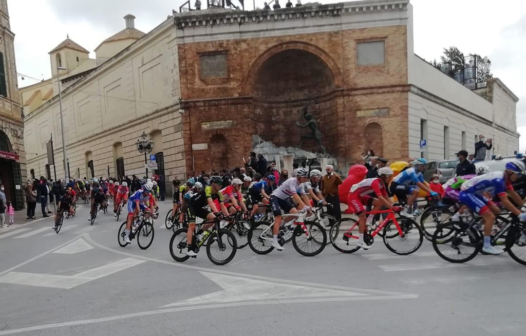 giro-cz.jpg