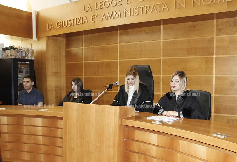 Lamezia, processo per bullismo messo in scena dagli studenti del Campanella in tribunale